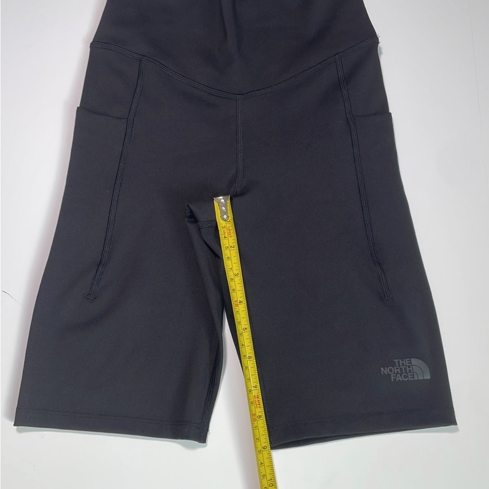 The North Face Black long pocket biker short NWT woman’s SzS - Picture 4 of 12